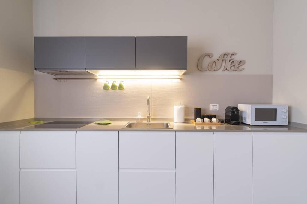 Apartment Rent Casa Almika De Miccolis Барі Екстер'єр фото